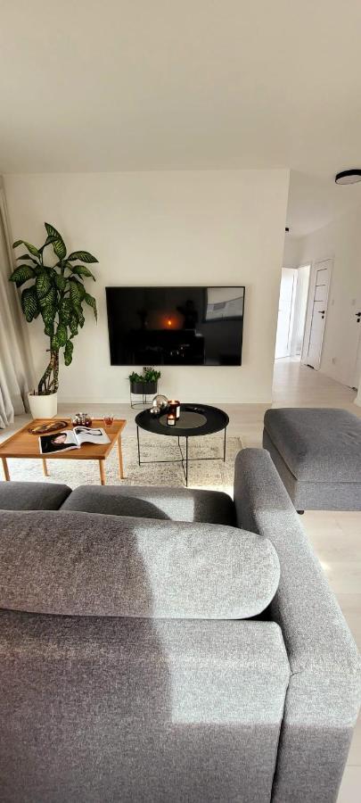 17 Dom Duzy Parking , Mandoria , Ptak , 2 Sypialnie Lub 1 Sypialnia, Taras , Autostrada A1, Kalinowskiego 17e Wifi Apartment