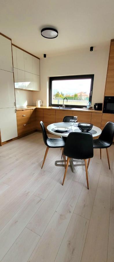Apartment 17 Dom Duzy Parking , Mandoria , Ptak , 2 Sypialnie Lub 1 Sypialnia, Taras , Autostrada A1, Kalinowskiego 17e Wifi Łódź